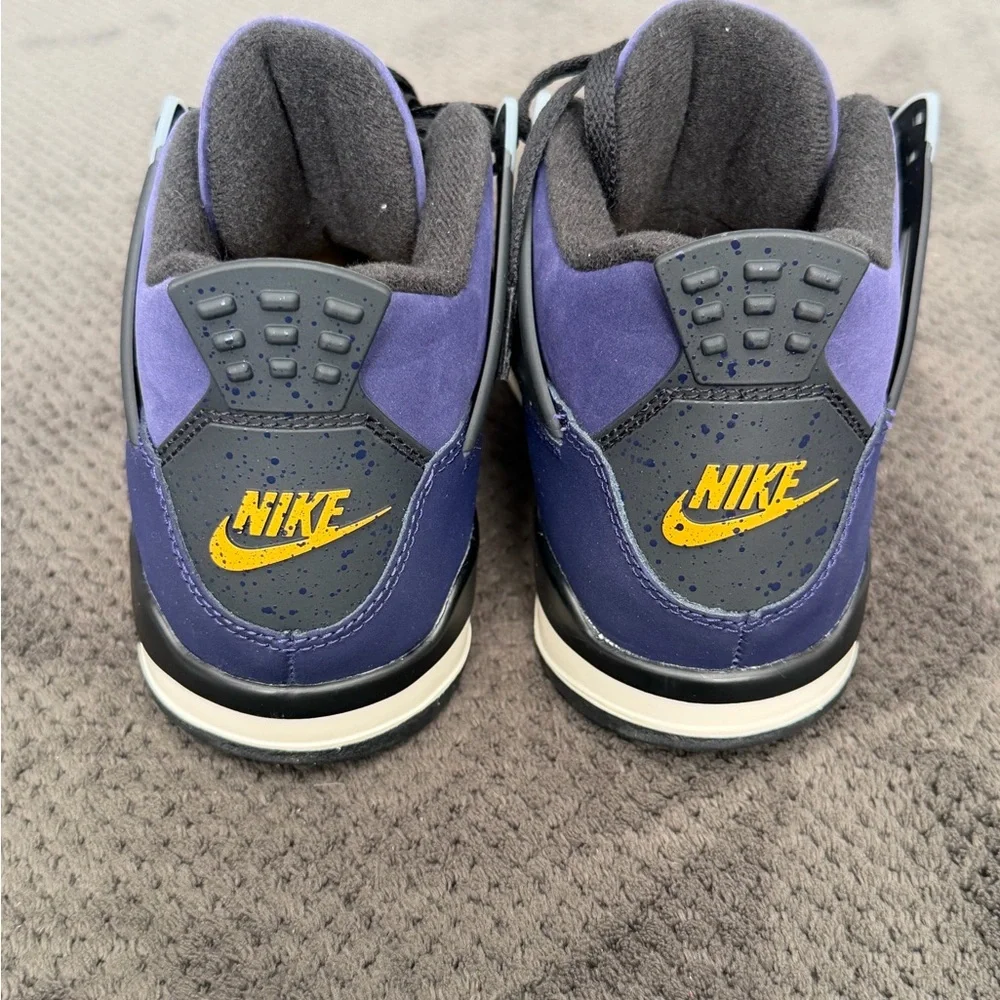 Jordan 4 Lakers size 3Y/4.5W